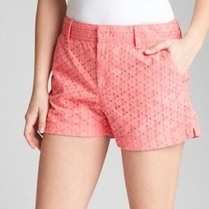 2295 * Gap 3" City Shorts Eyelet Pattern Pink Size 4